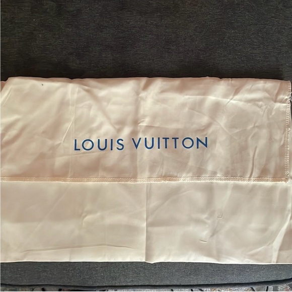 Authentic LV dustbag, handbag size - Picture 1 of 1
